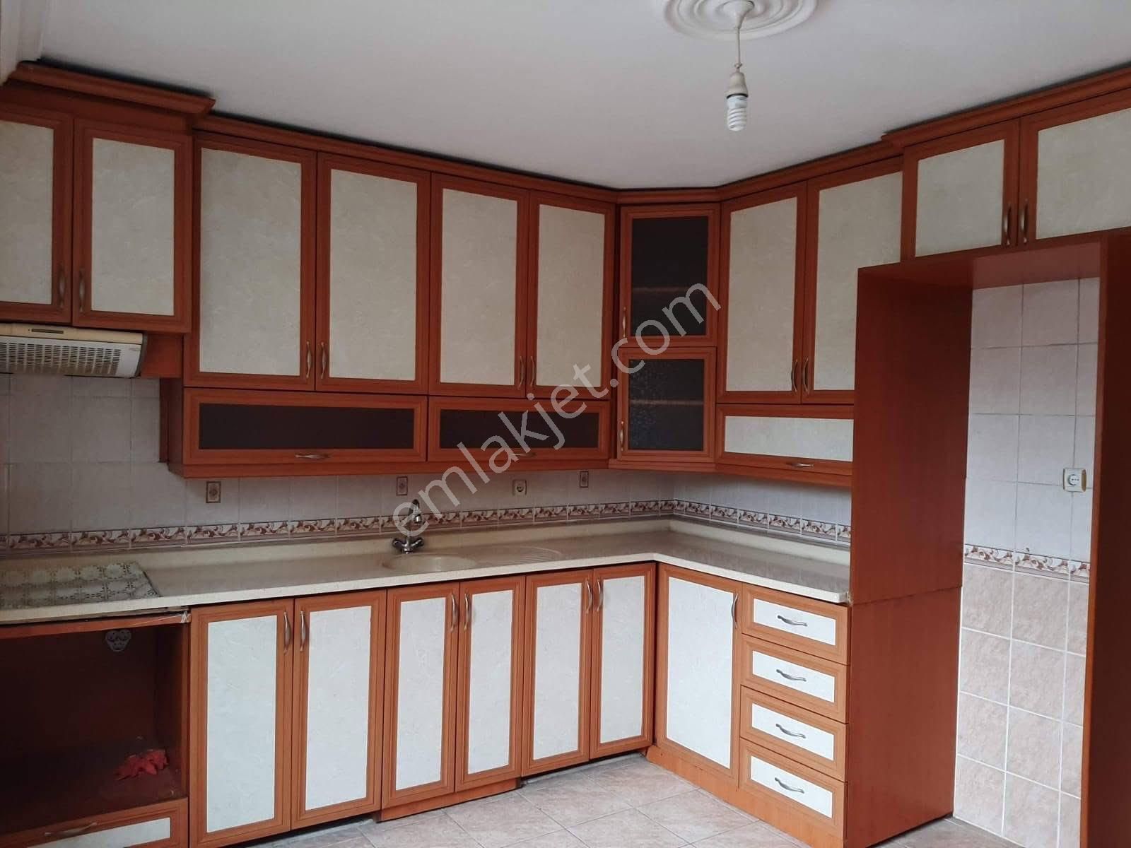 📍 Pınar Mahallesi Nazım Hikmet Caddesi’nde Merkezi Konumda Kiralık Daire!