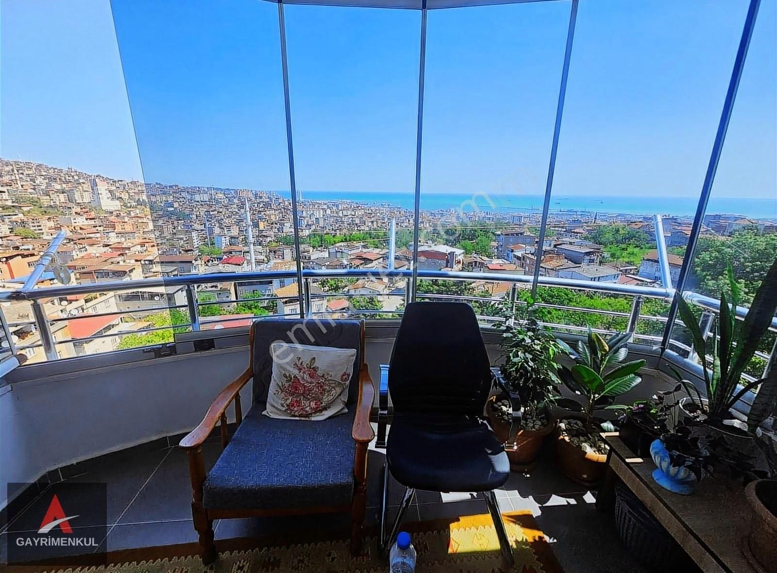 Kadıköy'de Deniz Manzaralı 3+1 140 M2 Ebeveyn Banyolu Fırsat!!