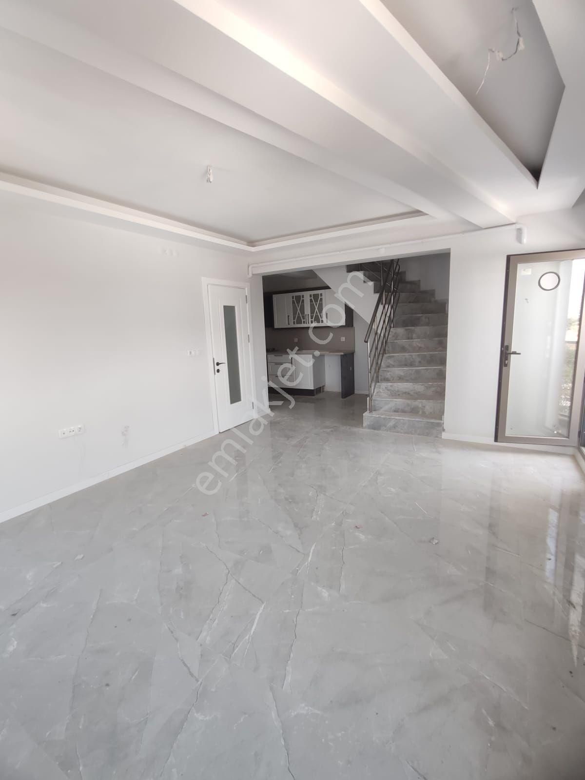 Manisa Yunusemre Muradiye Mah. 4+1 Sıfır Dubleks Daire