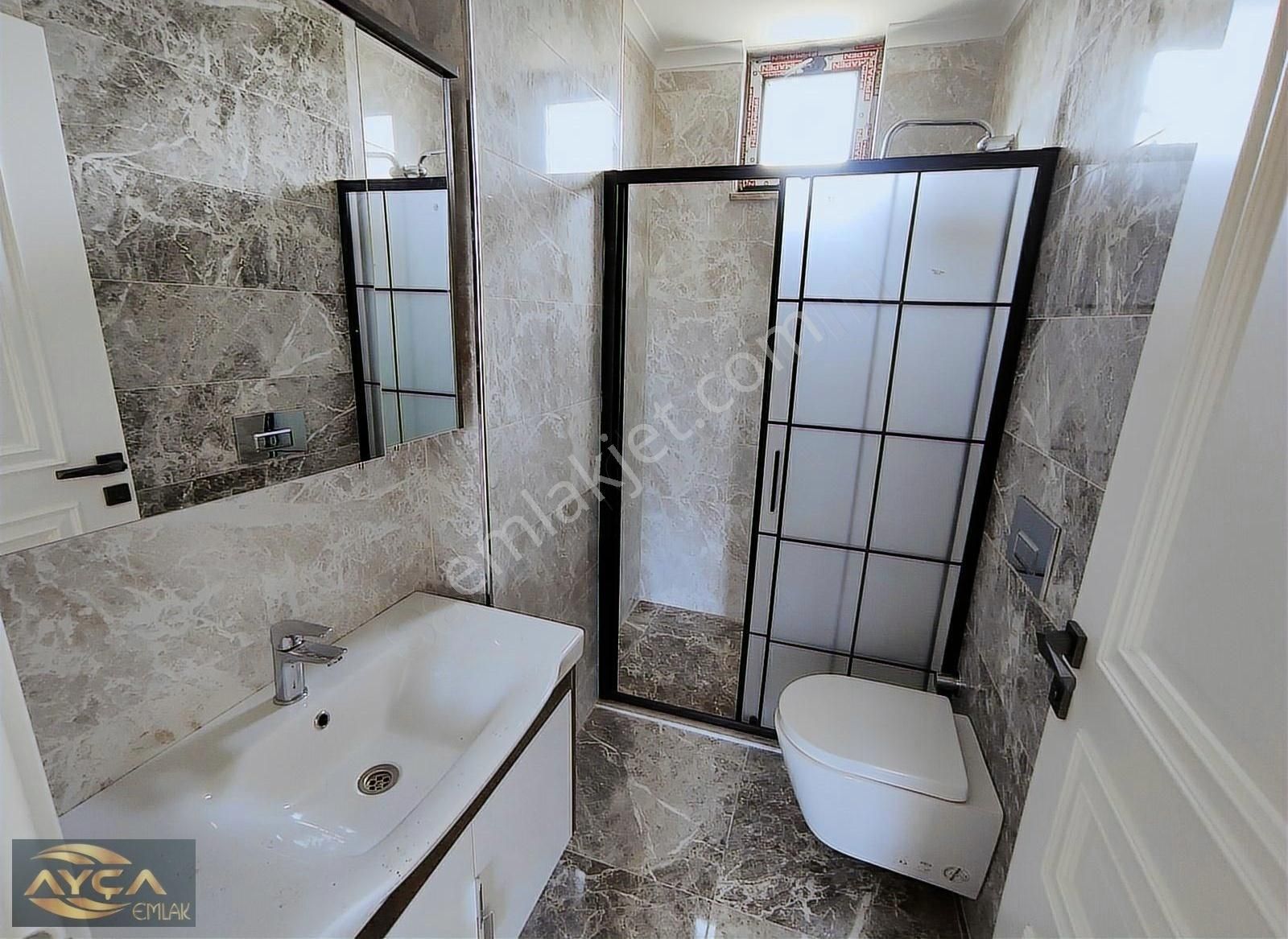 Manzaralı ,geniş Lüks Ayçadan Satılık 5+2 Müstakil,bahçeli Villa - Görsel 17