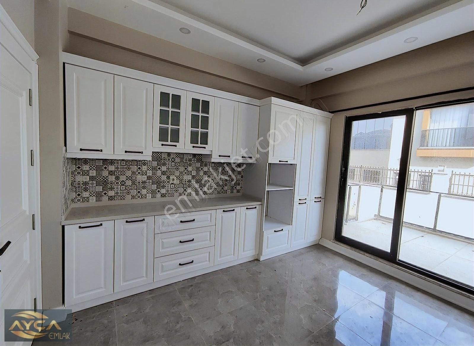 Manzaralı ,geniş Lüks Ayçadan Satılık 5+2 Müstakil,bahçeli Villa - Görsel 6