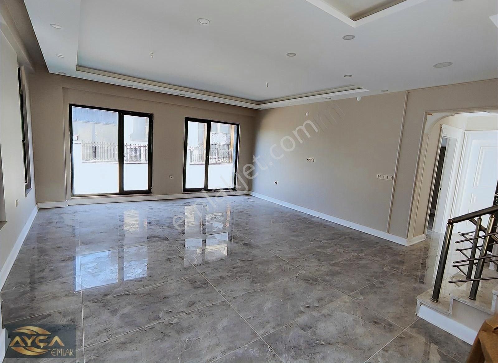 Manzaralı ,geniş Lüks Ayçadan Satılık 5+2 Müstakil,bahçeli Villa - Görsel 9