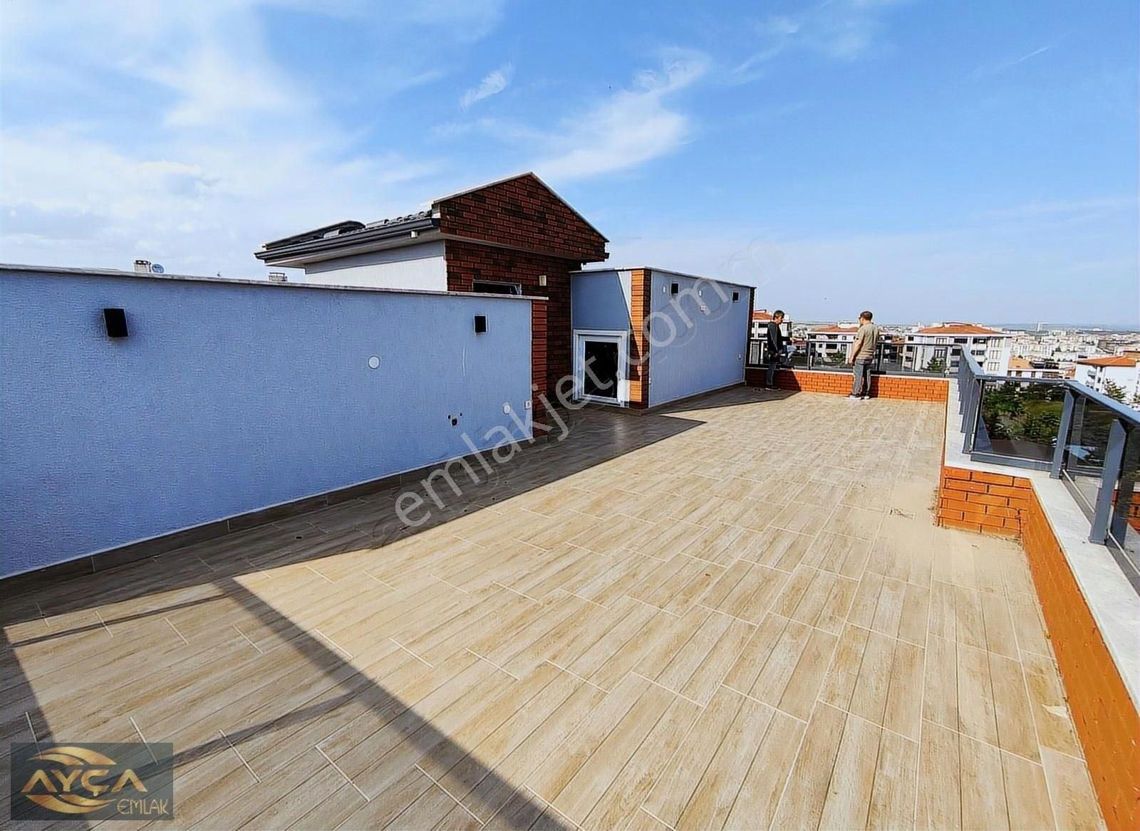 Manzaralı ,geniş Lüks Ayçadan Satılık 5+2 Müstakil,bahçeli Villa - Görsel 13