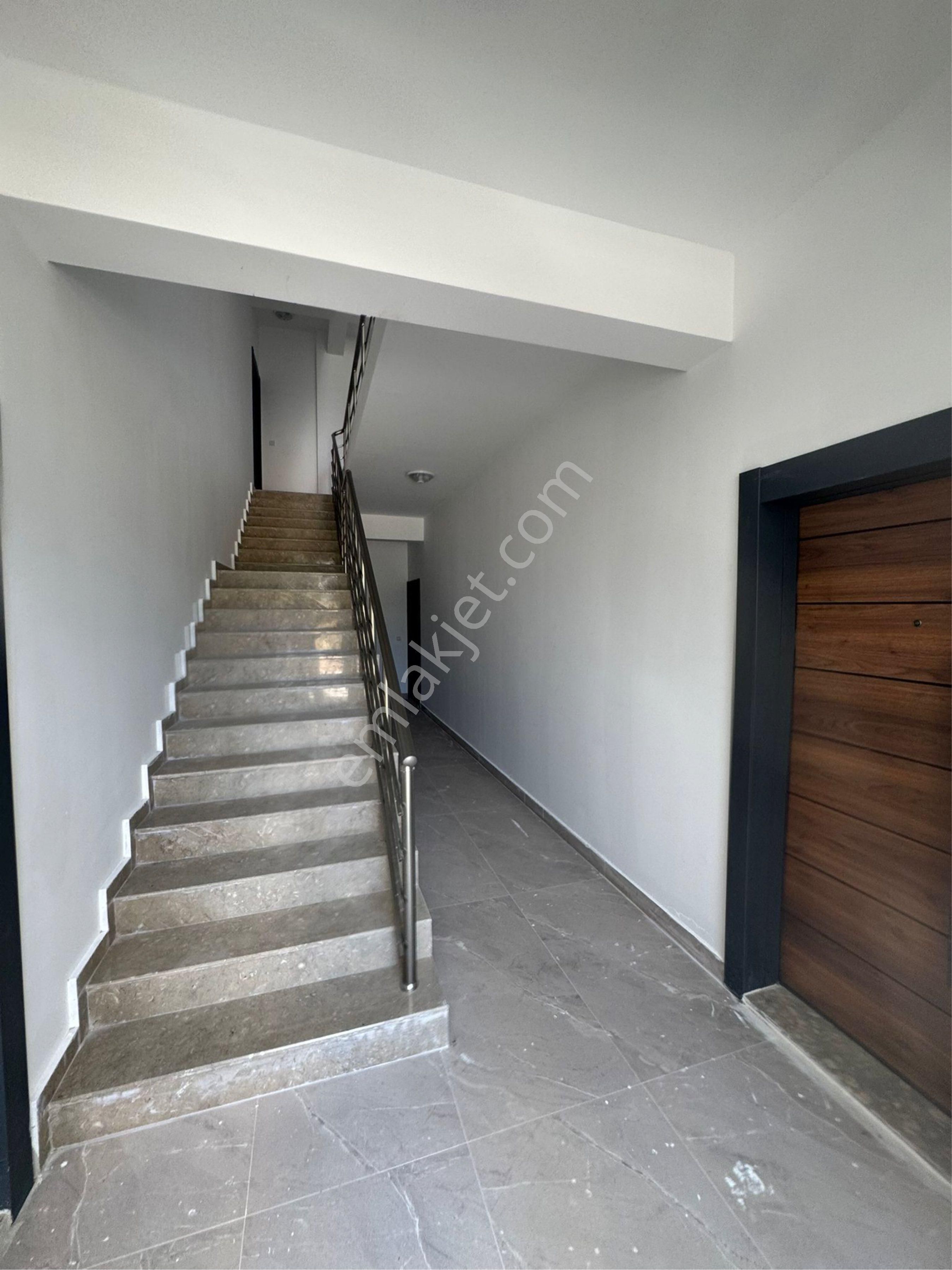 Ilıca Maya Kolejine Yakın Satılık 1+1 Daireler - Görsel 2