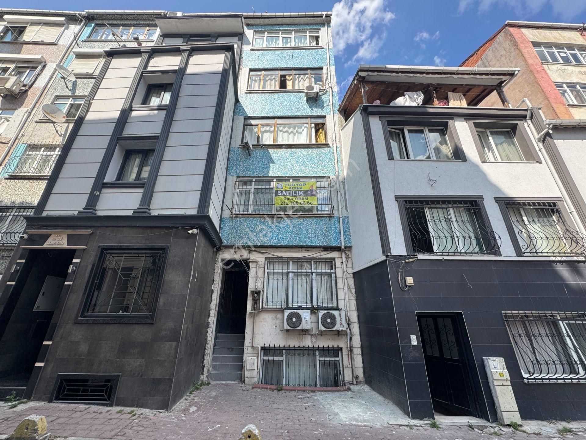 Turyap' Tan Aksaray Metrosu Arka Sokağında Masrafsız Ara Kat Boş Satılık Daire