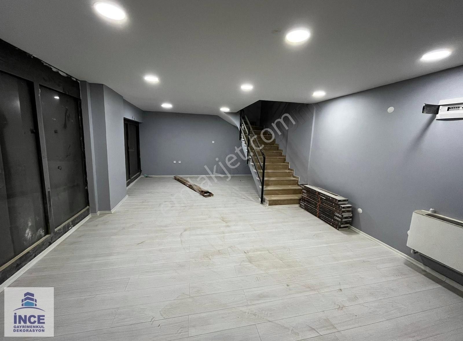 Tekstilkent İnce Emlaktan Giriş Kat 85m2 Ofis-büro-showroom