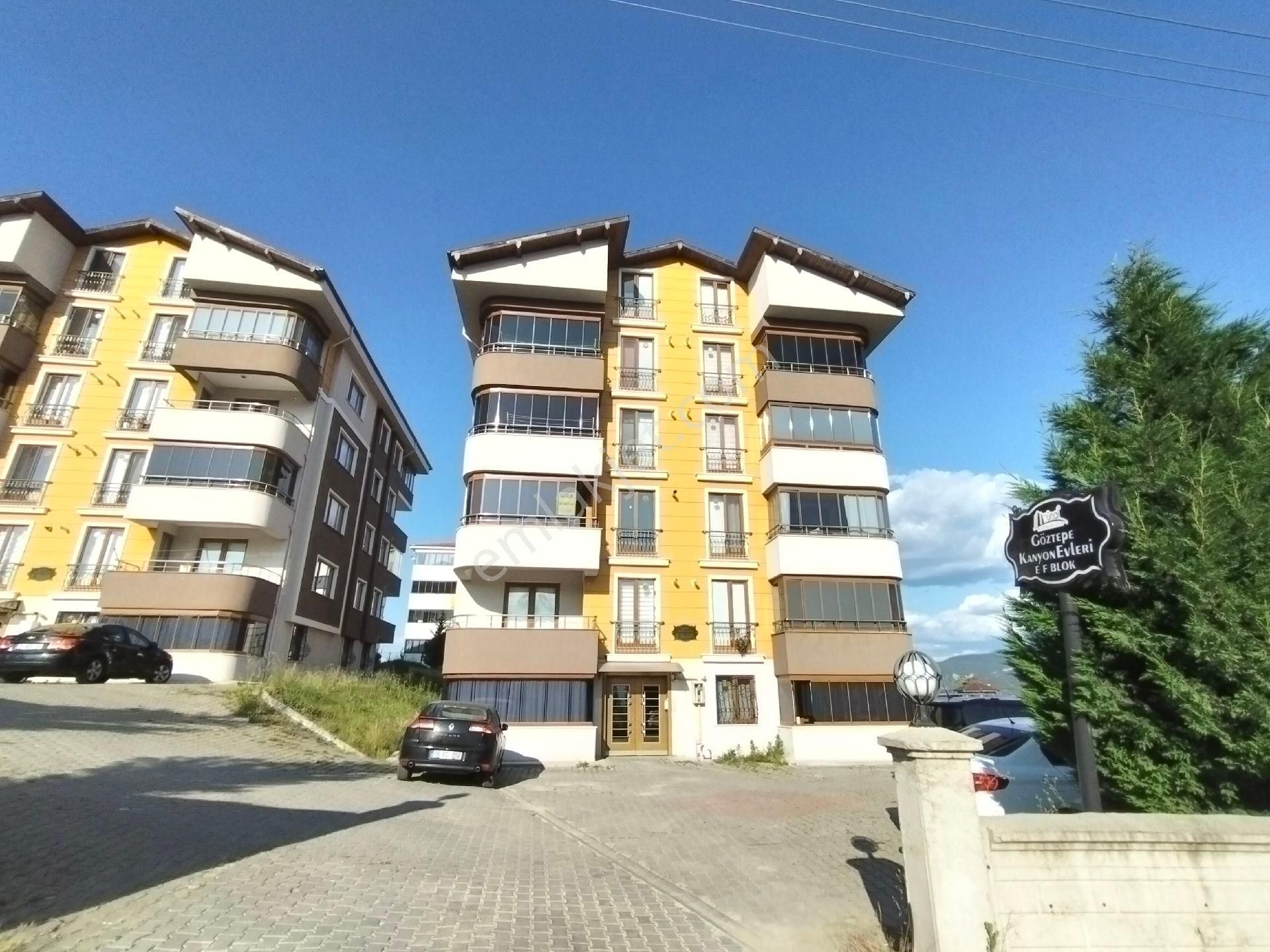 Safranbolu Barışmahallesi Boğaziçi Konutlarında Ara Kat 3+1 Daire Satılıktır