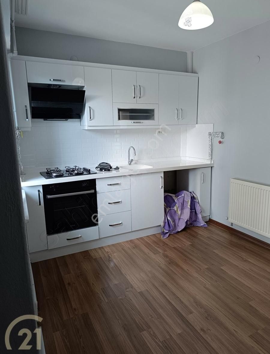 C21 Loca'dan Satılık Kullanışlı Bakımlı 2+1 Daire