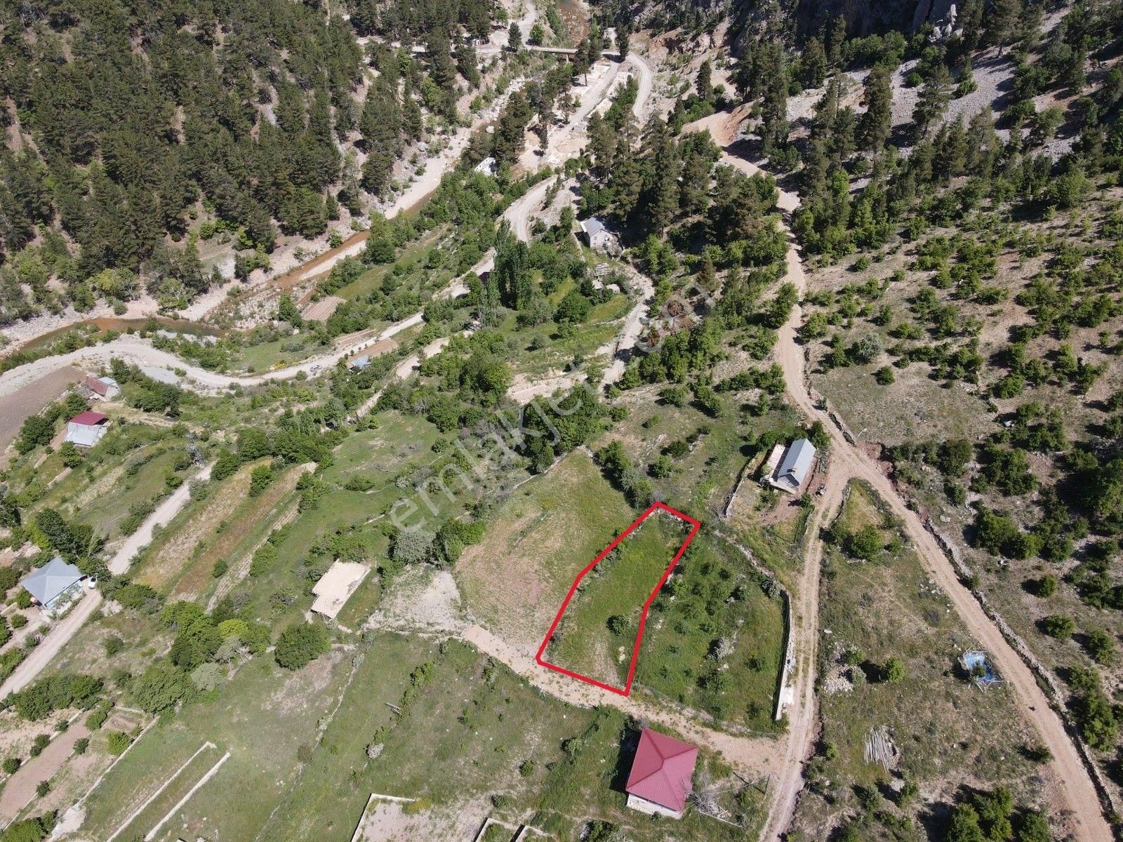 450 M² Yayla Yerimiz Satılıktır