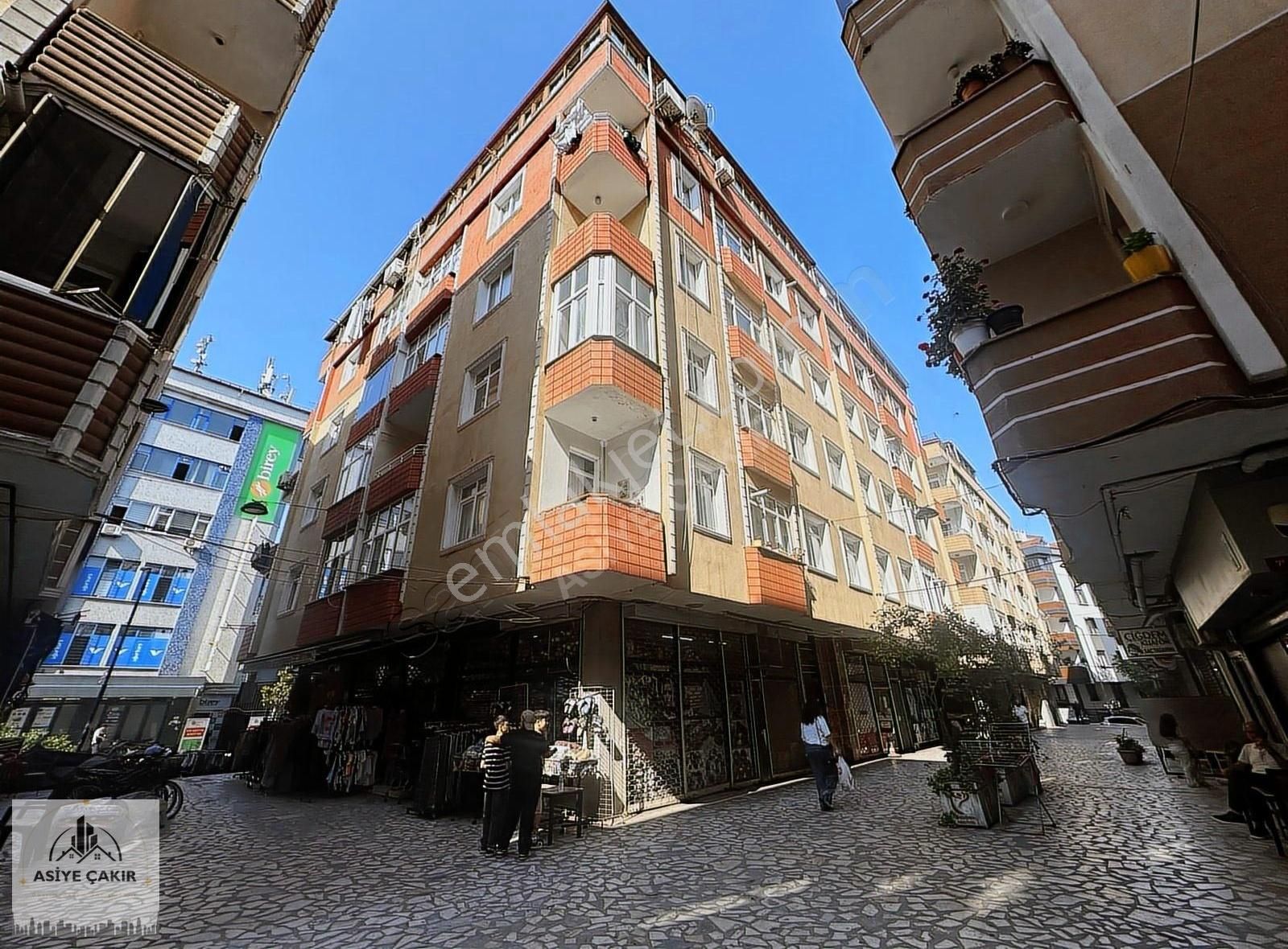 Bulut Sitesi'nde Asansörlü Masrafsız 3+1 120m2 Ön Cephe Daire!