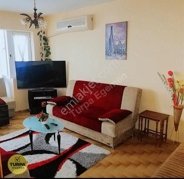 Çeşme Marina Karşısı Eşyalı Kiralık Daire