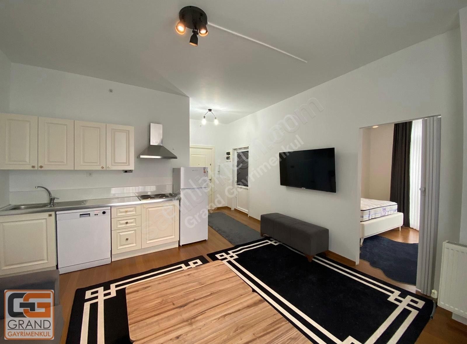Grand / Acill Elit Grand Palas'ta Teraslı 1+1 Eşyalı Daire