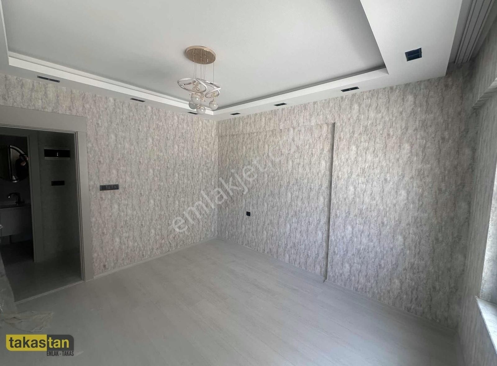 Takas Emlaktan Alpaslan 1 De Satılık 2+1 Daire