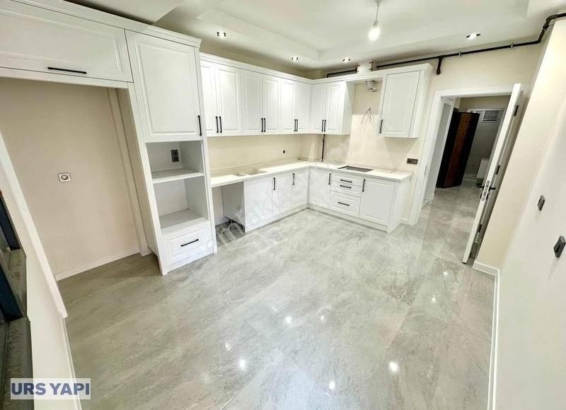 Urs Yapı'dan Kelepir Fırsatı Toplu Ulaşıma Çok Yakın 2+1 Daire !