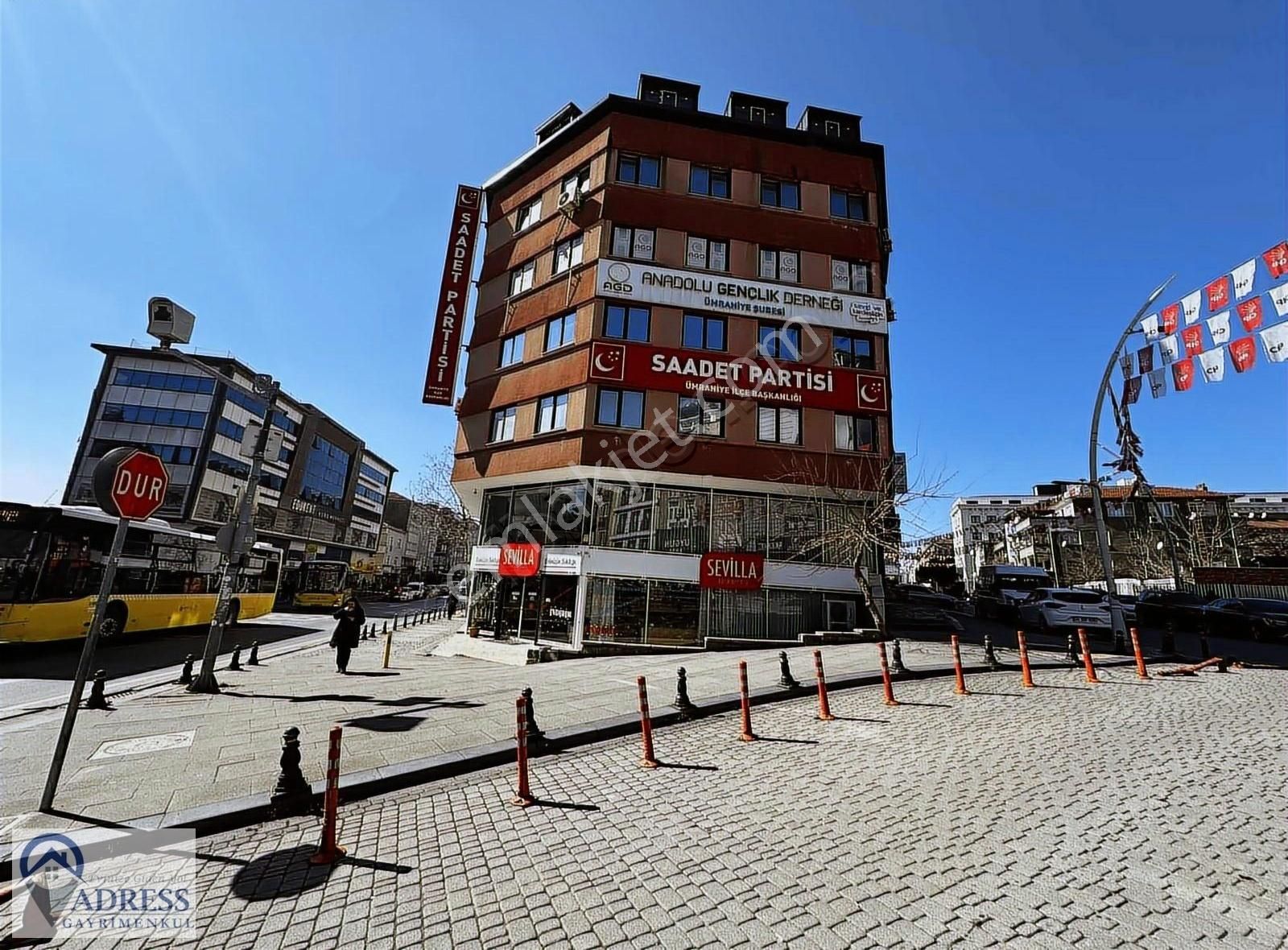 Ümraniye Merkezde Tabela Değeri Yüksek Satılık Ofis Katı