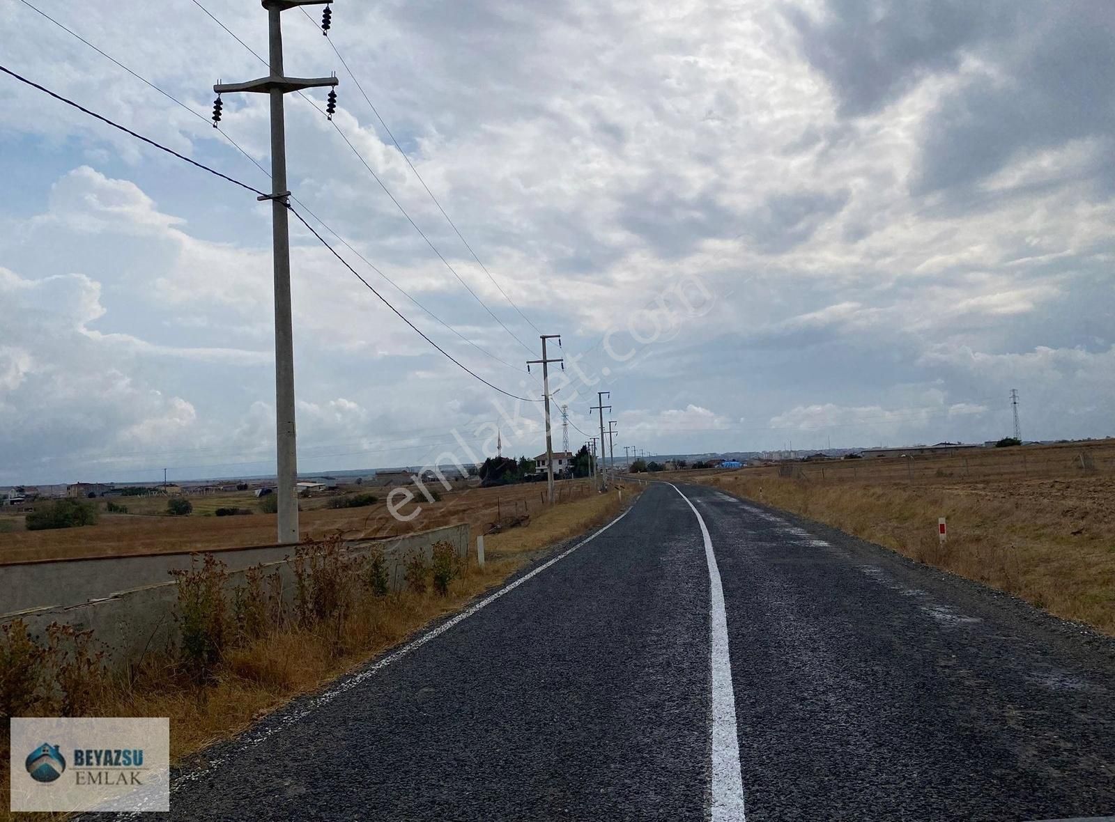 Saray Büyükyoncalı'da 3 Kat İmarlı Süper Konumda Arsa