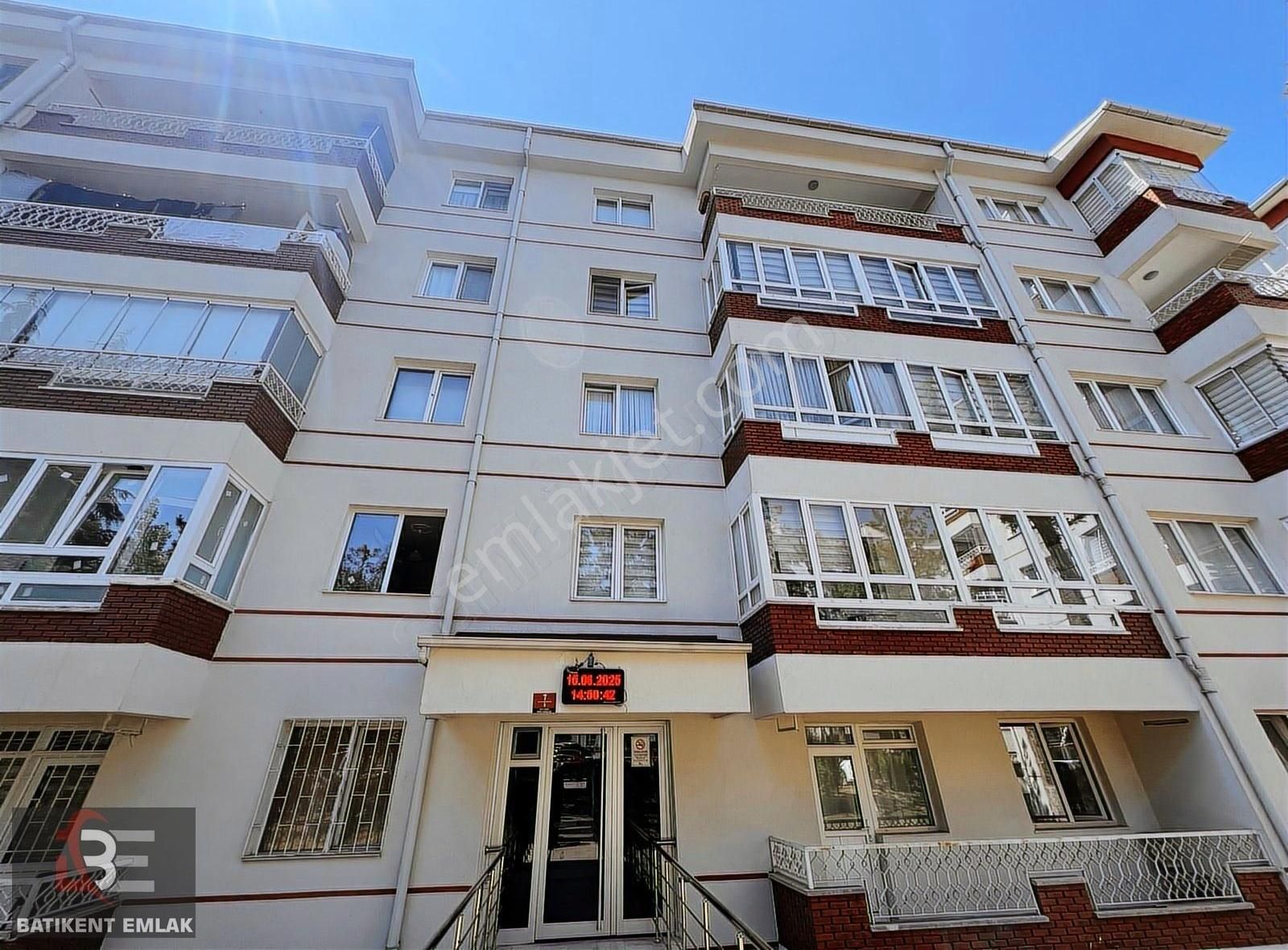 Batıkent Emlak'tan İnönü Mahallesinde 3+1 Daire