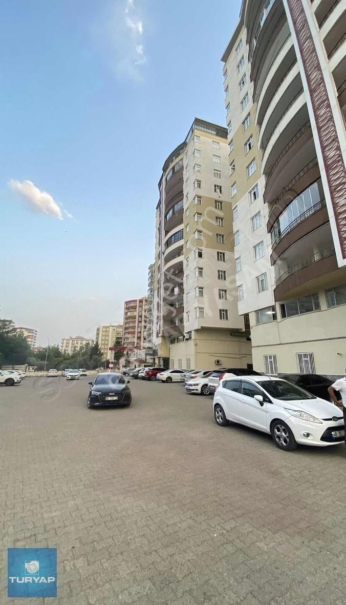 Turyap Güvencesiyle Diclekent Caddeye Sıfır Daire
