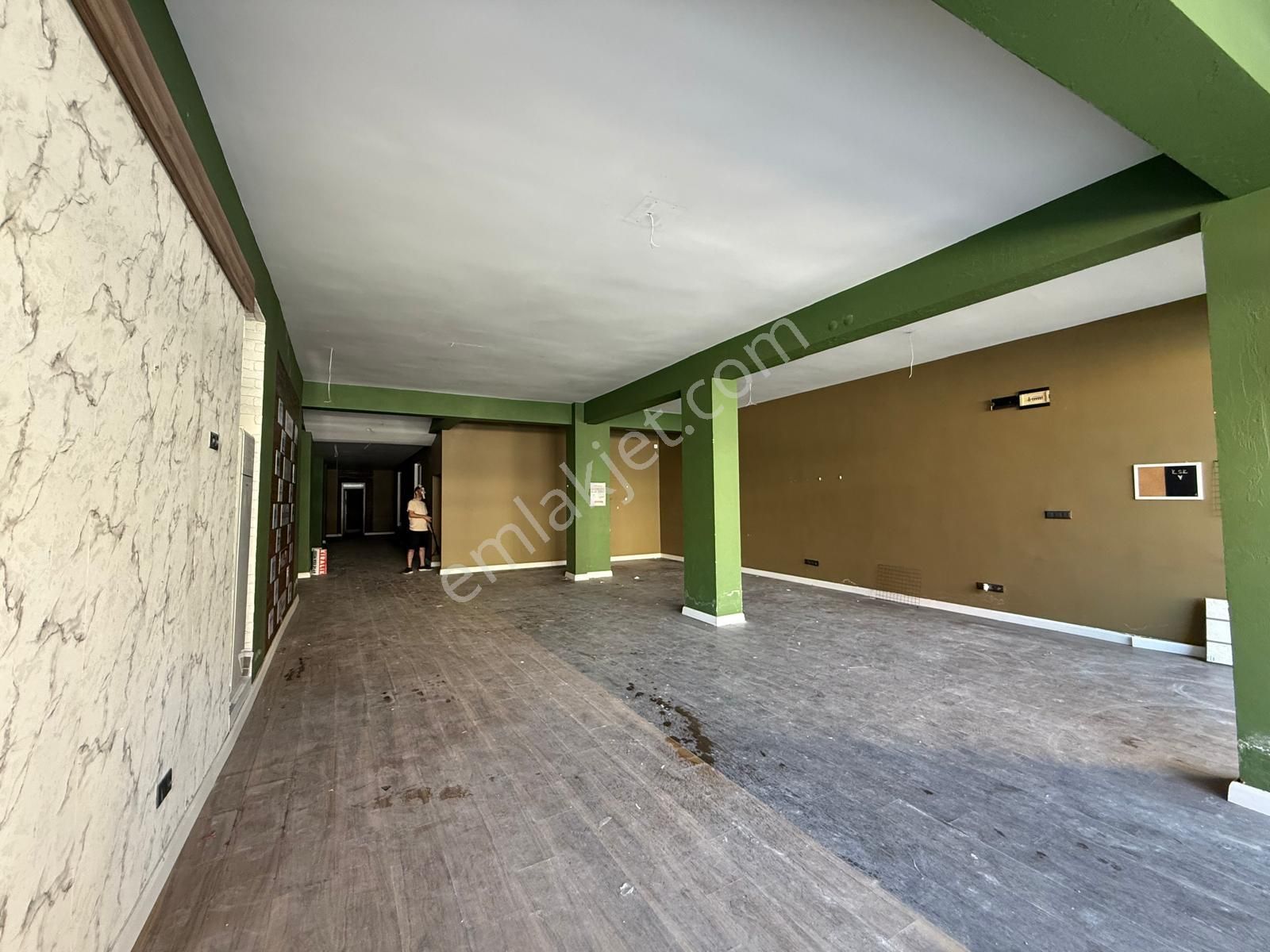Dalaman Da Dost Emlaktan Merkezde 280m² Kiralık Dükkan