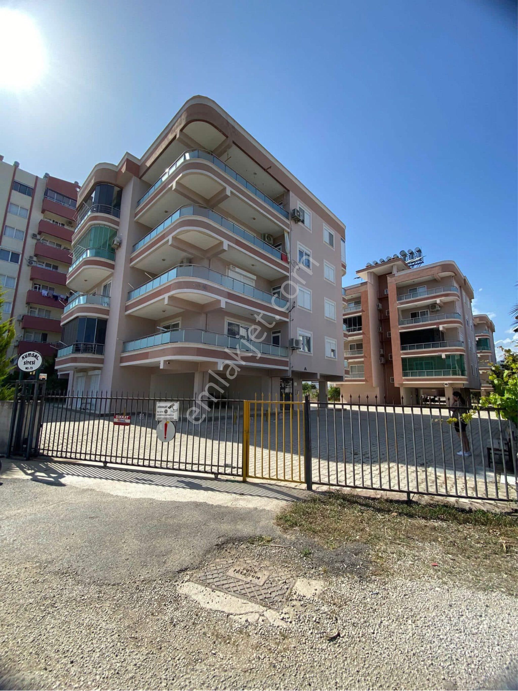 Gökhan Gökdemirden Site İçi Geniş 1+1 Kiralık Eşyalı Daire