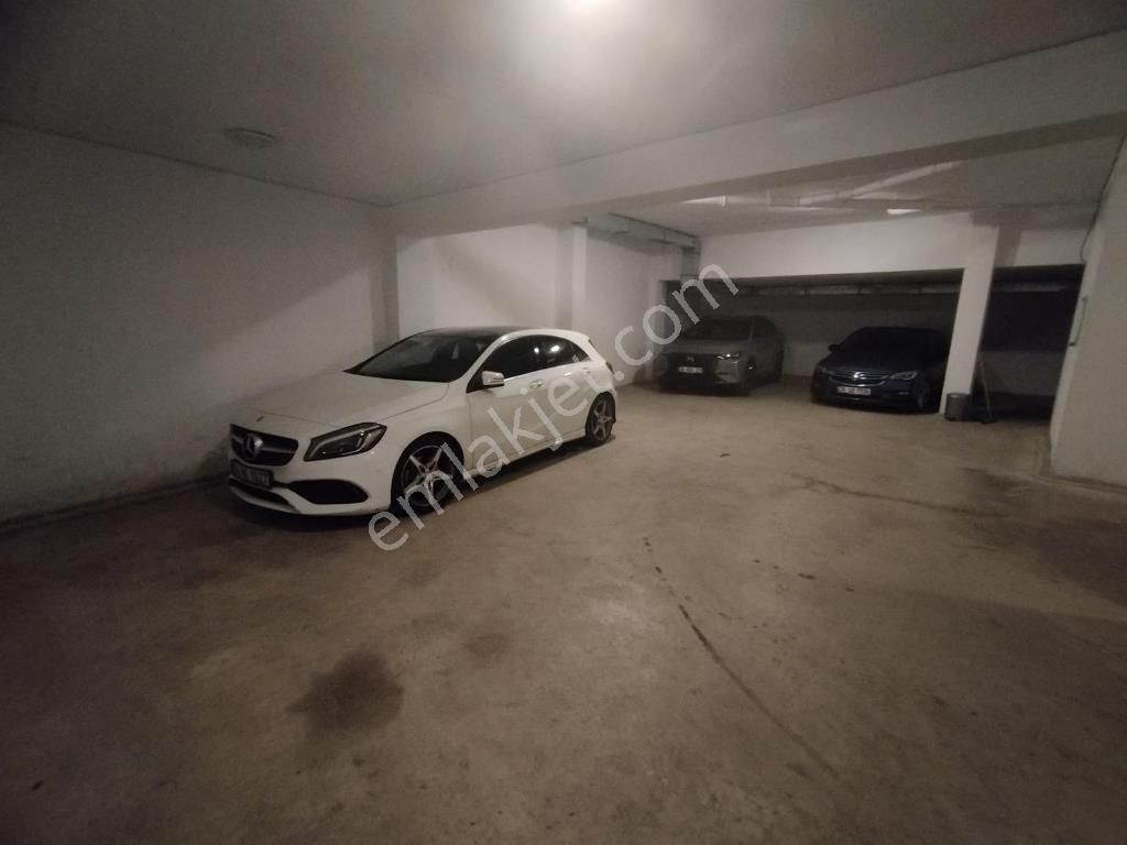 8 Yıllık 3+1 Teraslı Ön Dubleks - Görsel 35