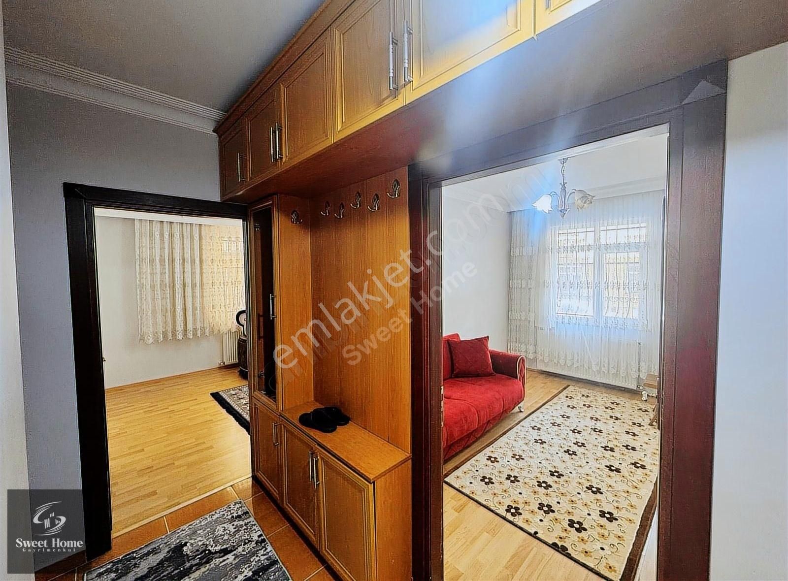 Bahçelievler Yenibosna'da 2+1 Yüksek Giriş Eşyalı Kiralık Daire