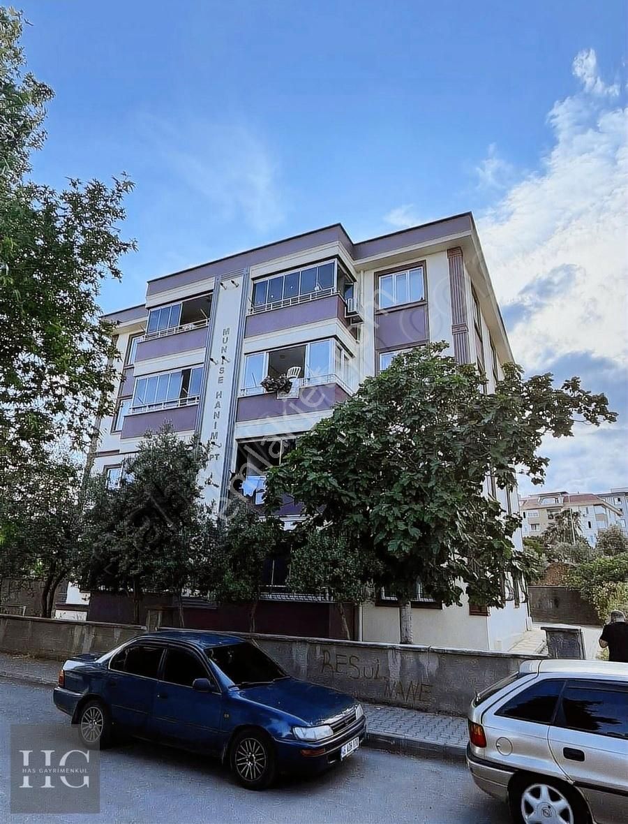Has Gayrimenkul ' Den Karamanlı Mah. Önü Açık-geniş Satılık 2+1