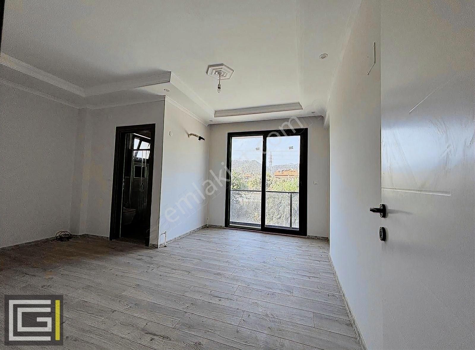 Müstakil Havuzlu Otoparklı 4+1 Geniş Kullanım Satılık Villa - Görsel 22