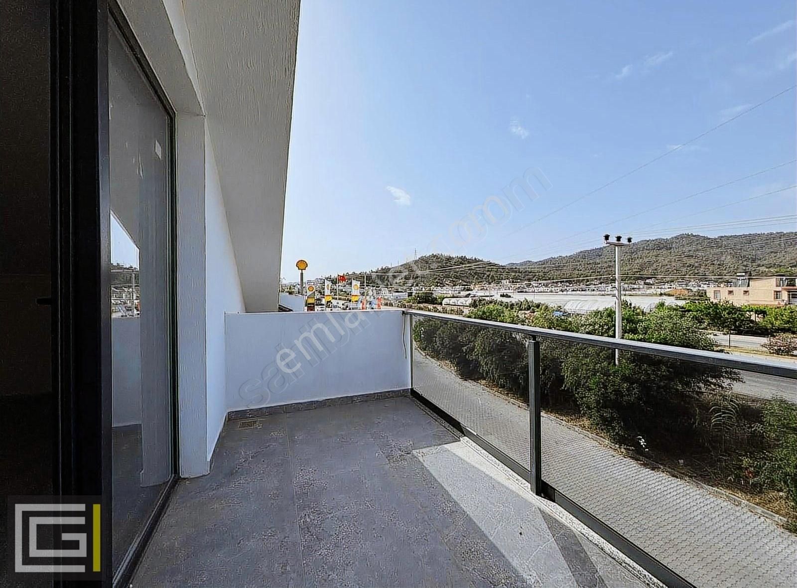 Müstakil Havuzlu Otoparklı 4+1 Geniş Kullanım Satılık Villa - Görsel 15
