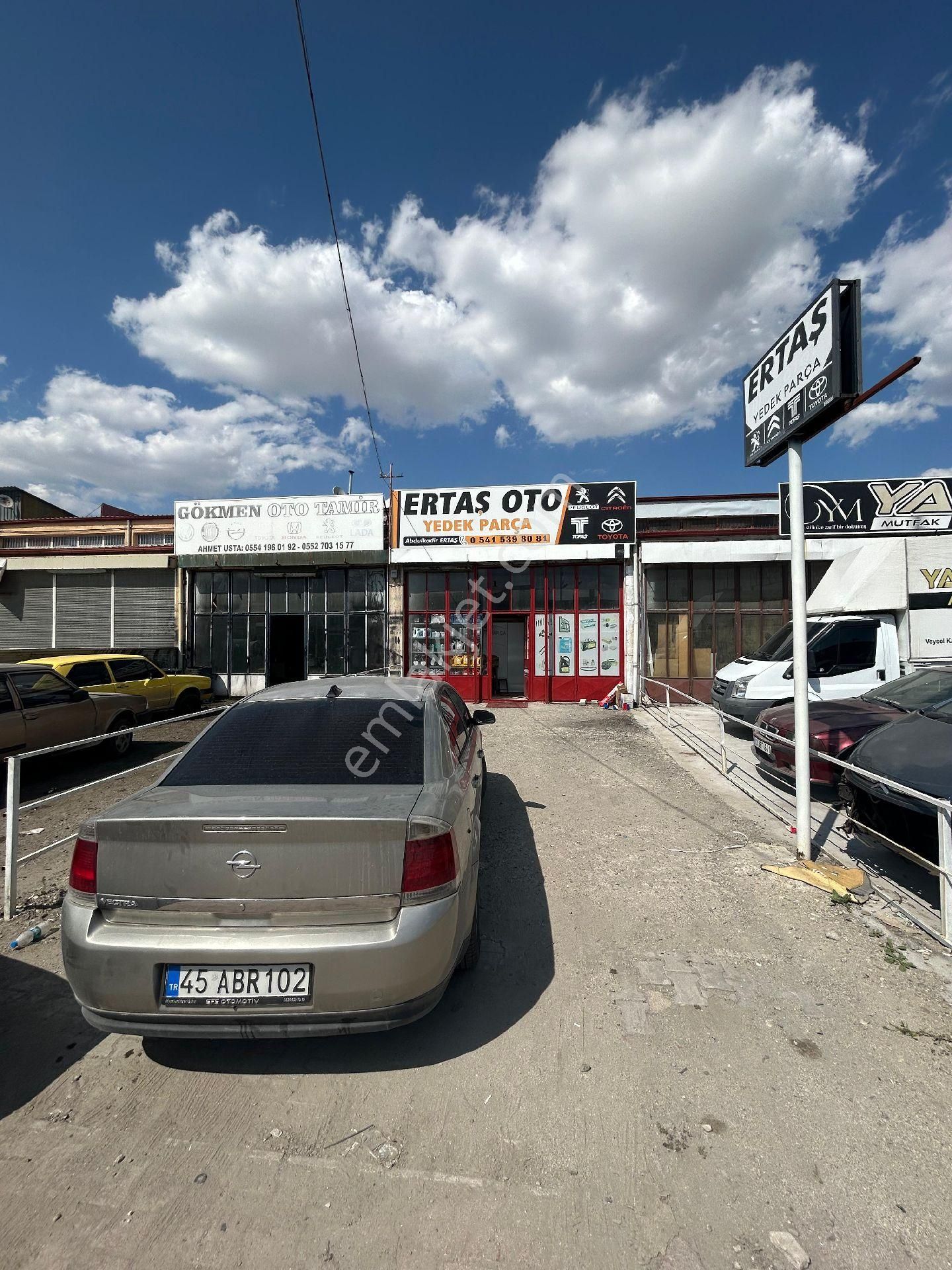 Sanayi’dedevren Kiralıkyedek Parça Dükkanı