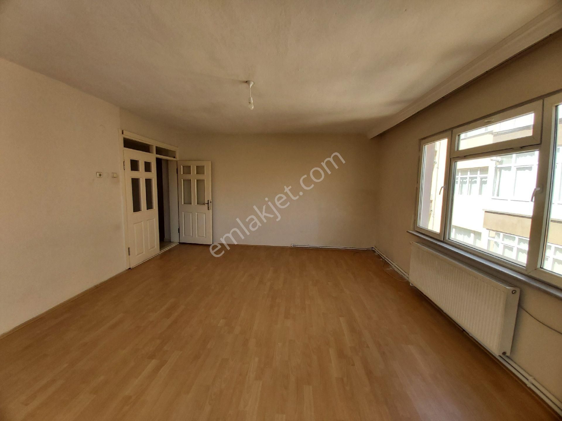 Hayal Emlak'tan Altunkalemde Kiralık Daire