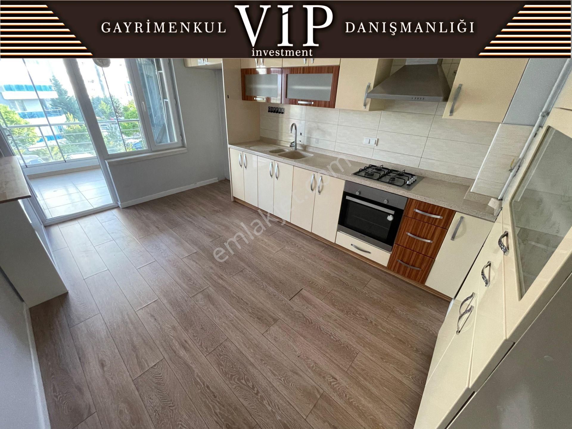 Turgut Özal Mahallesinde Merkezi Lokasyon 3+1 Katta Kiralık Daire