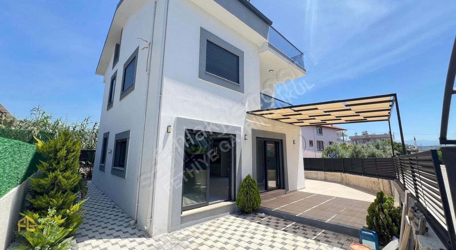 Fethiye Gayrimenkulden Karagedik Mh Sıfır Havuzlu 5+1 Villa