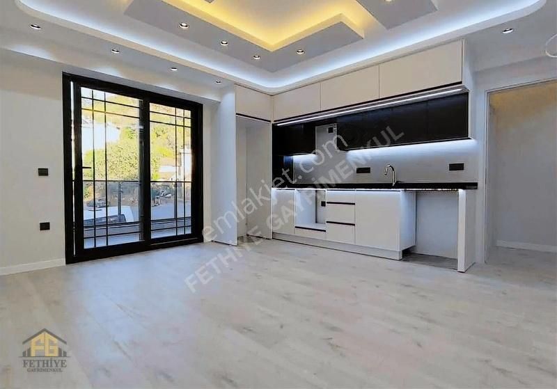 Fethiye Merkezde 1+1 Esyasız Daire