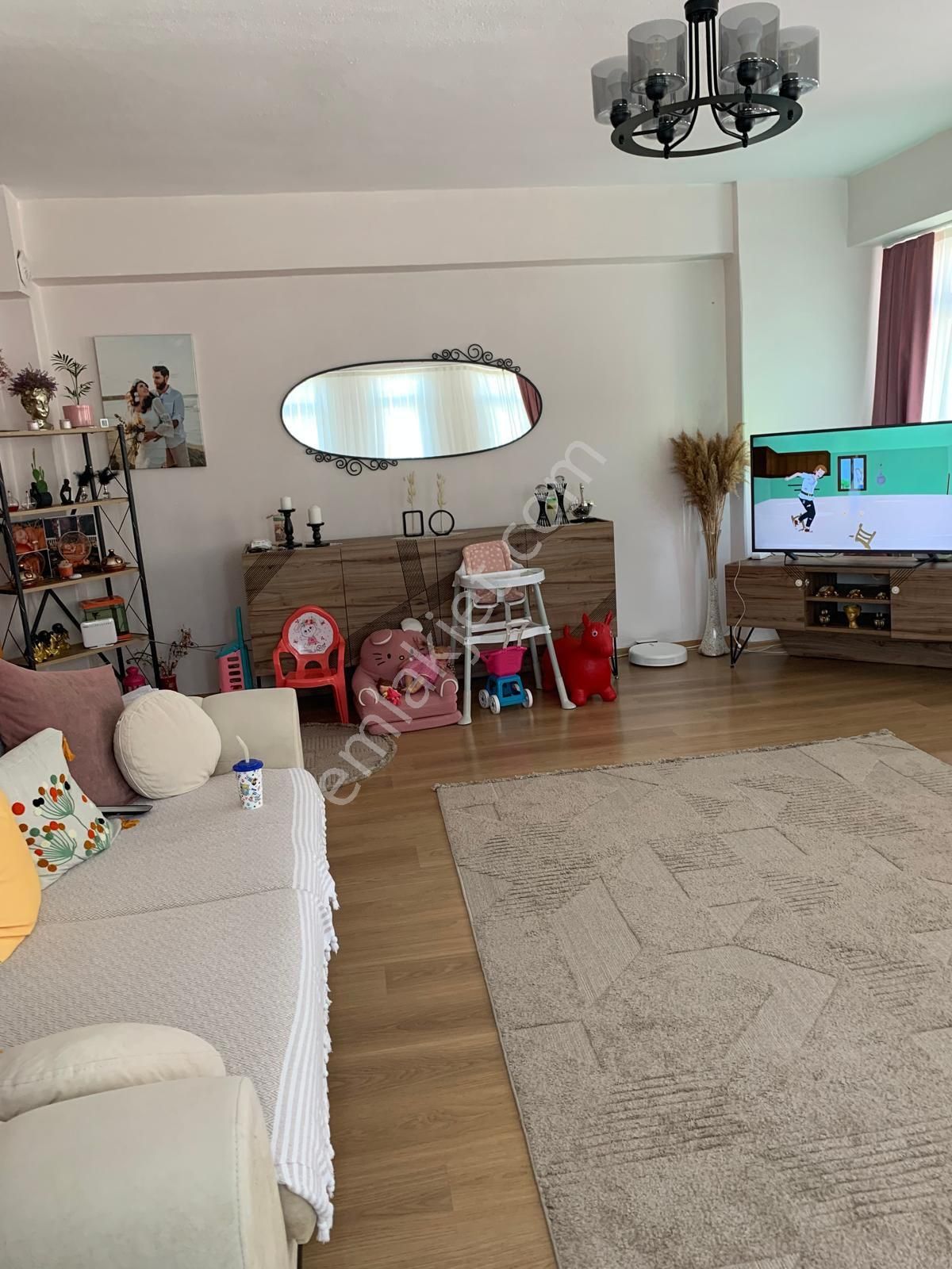 Saray Ağa Caddesi Üzerinde Deprem Sonrası Binadan Geniş 2+1 - Görsel 5