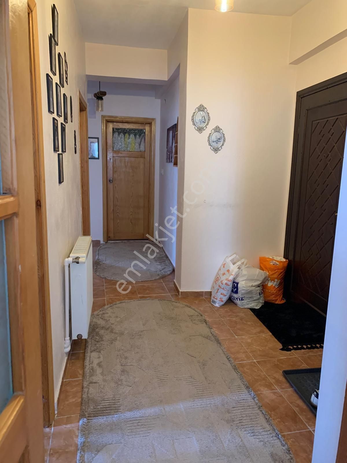 Saray Ağa Caddesi Üzerinde Deprem Sonrası Binadan Geniş 2+1 - Görsel 8