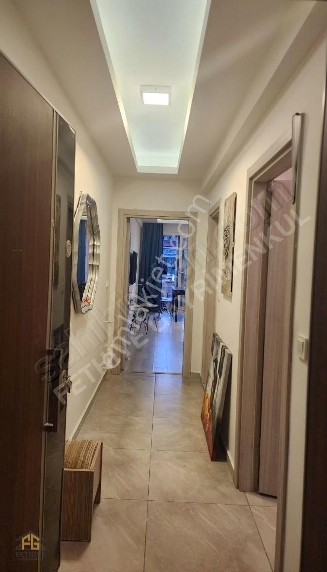 Foça Yergüzlarda Eşyalı Havuzlu Kiralık 3+1 Çatı Dubleks Daire