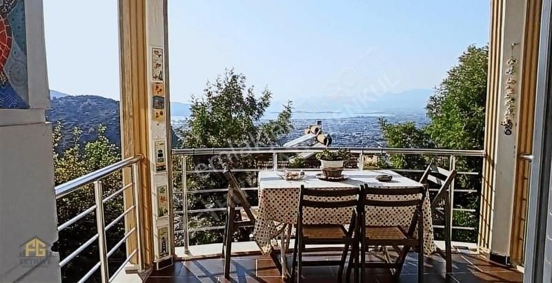 Taşyaka Mahallesınde 3+1 Havuz Ve Deniz Manzaralı Daire