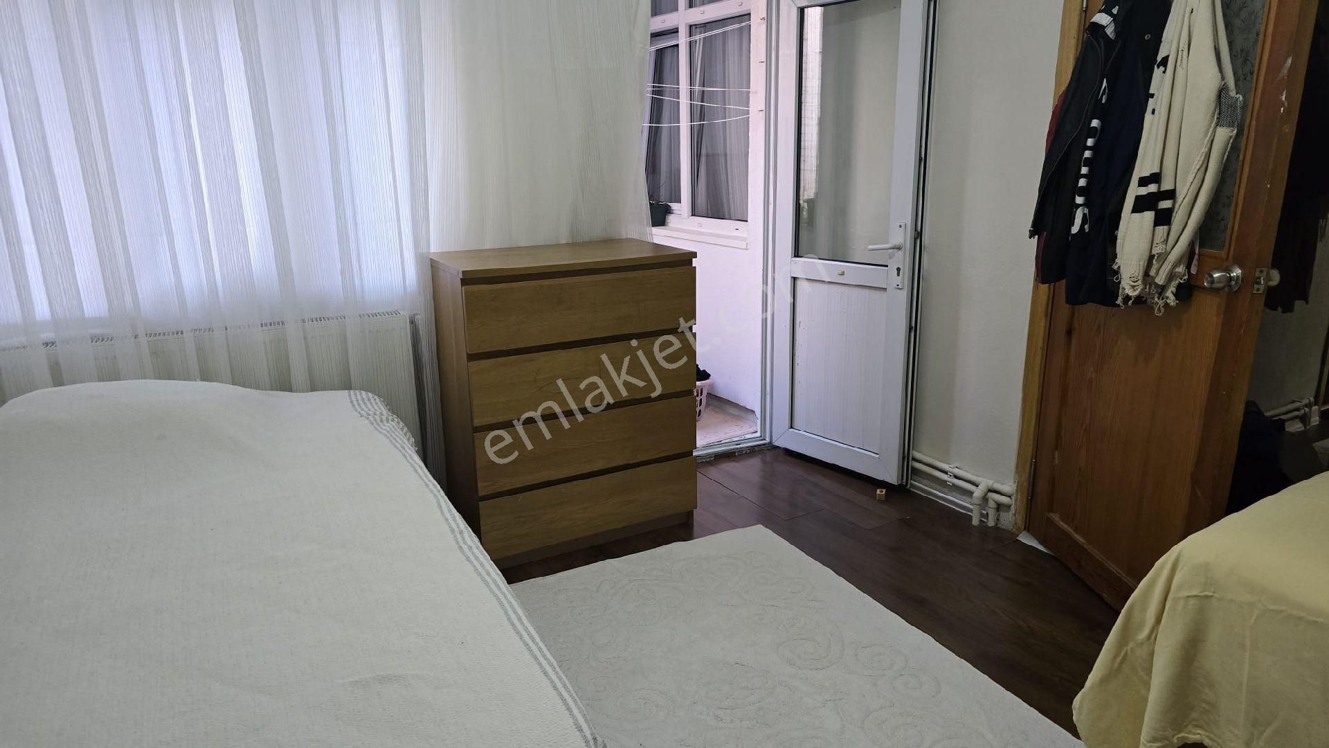 Sarayağa Caddesi'nde Arakat 2+1 Genç Binadan Satılık Daire - Görsel 5