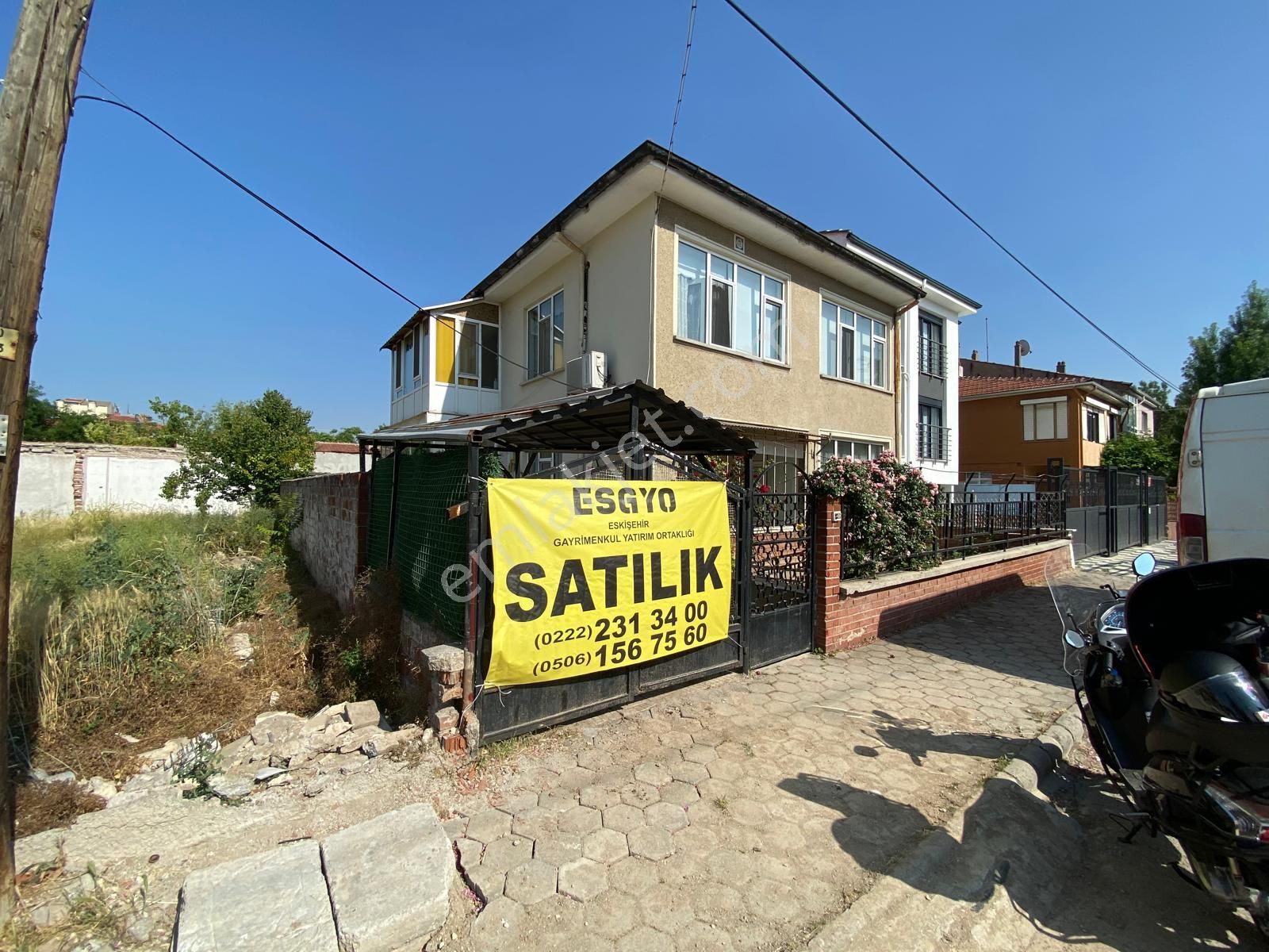 Esgyo'dan Kentpark Yakını Komple Satılık Müstakil Bahçeli Ev