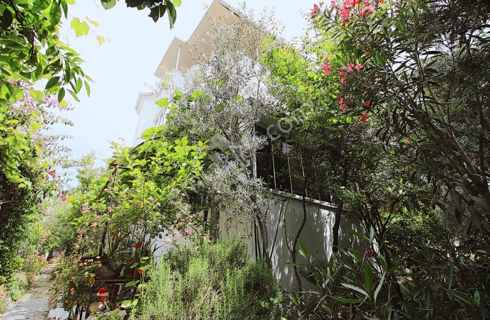 My Madra'dan Altınolukta Müstakil Kullanımlı Villa