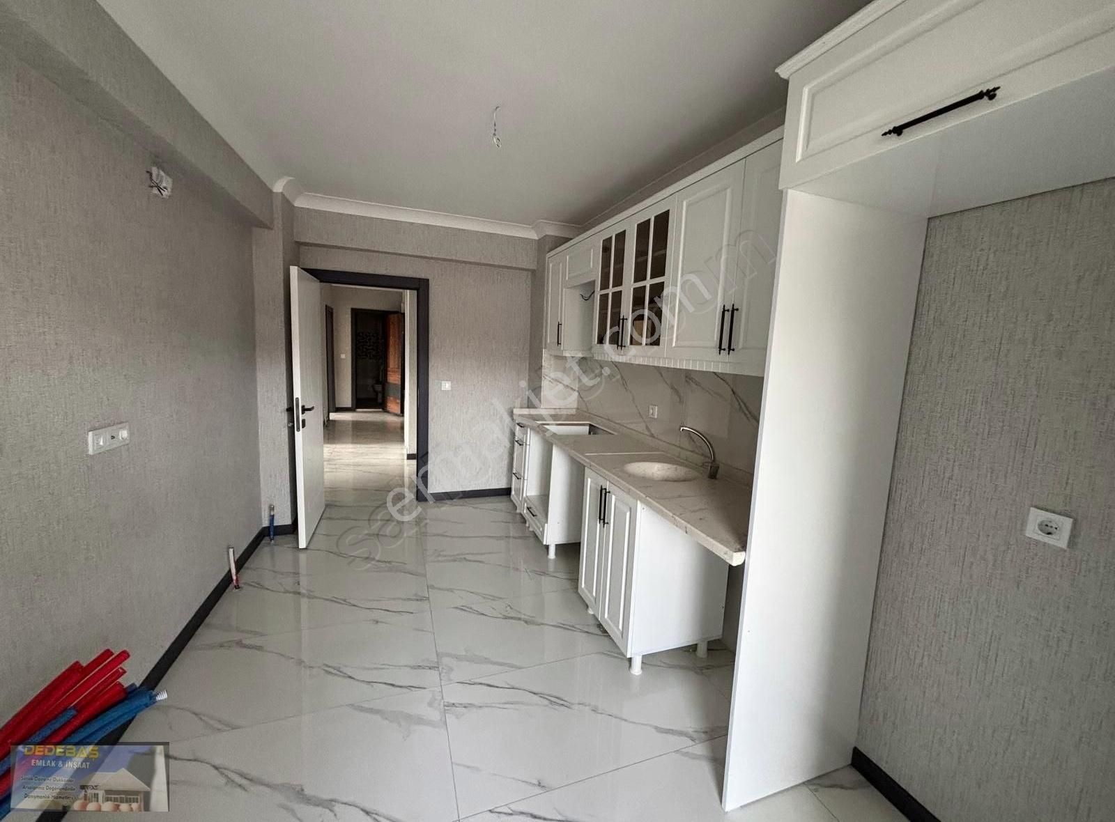 Akşamsettin Mahallesinde Satılık 3+1 Sıfır Daire