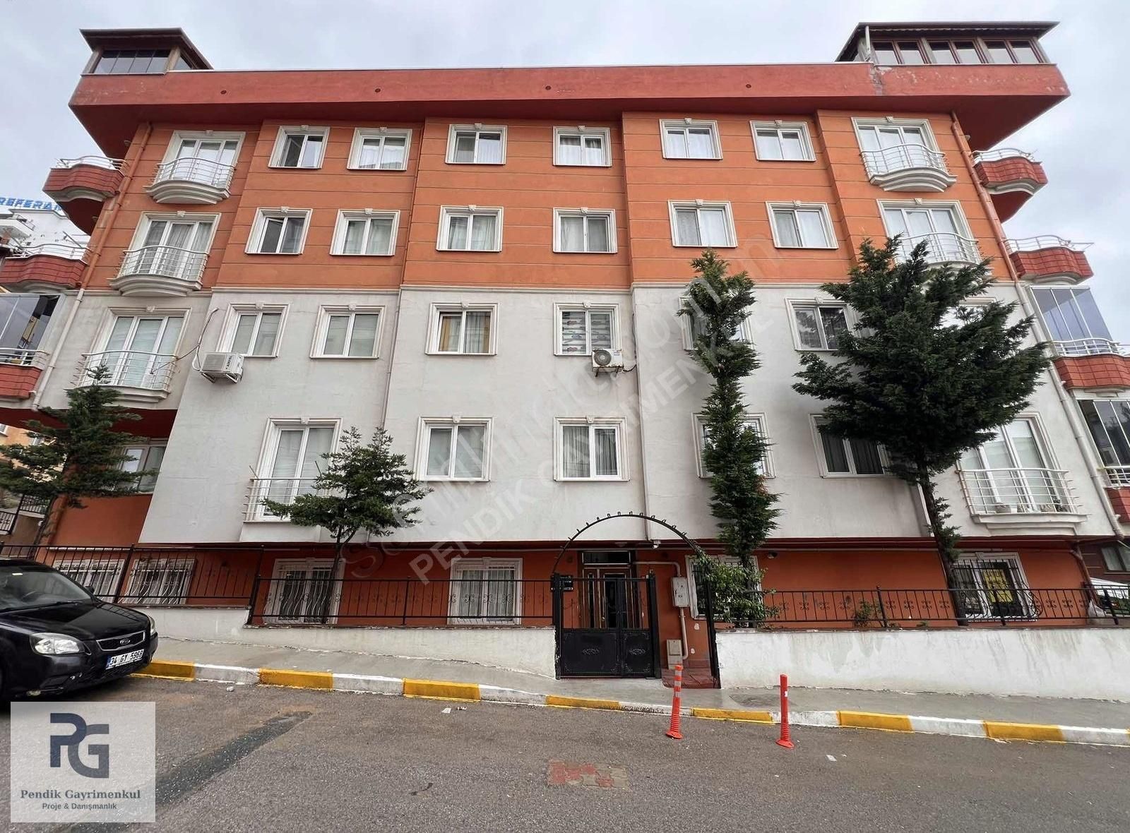 Pendik Dumlupınar Gözdağı Yanıbaşında Satılık 2+1 Boş Daire
