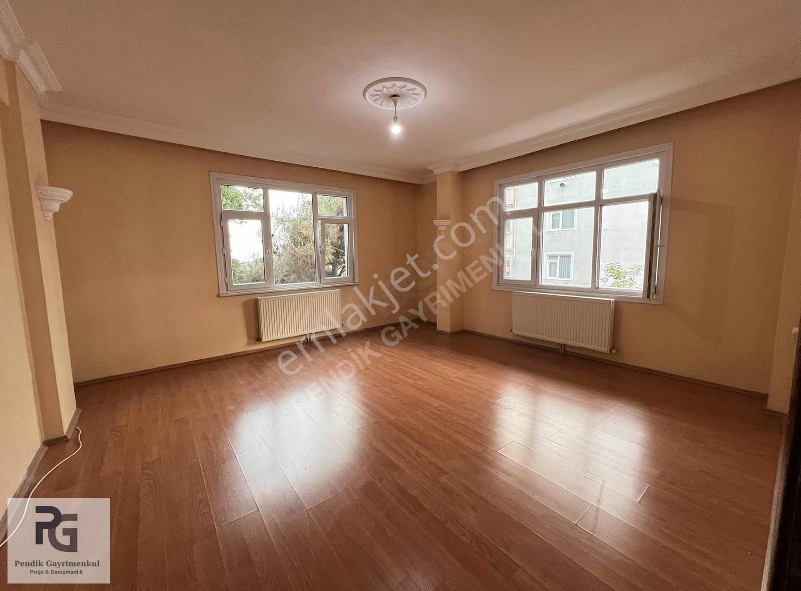 Pendik'te Ana Caddeye Marmara Hastaneye 10 Dkk 3+1 Kiralik Daire