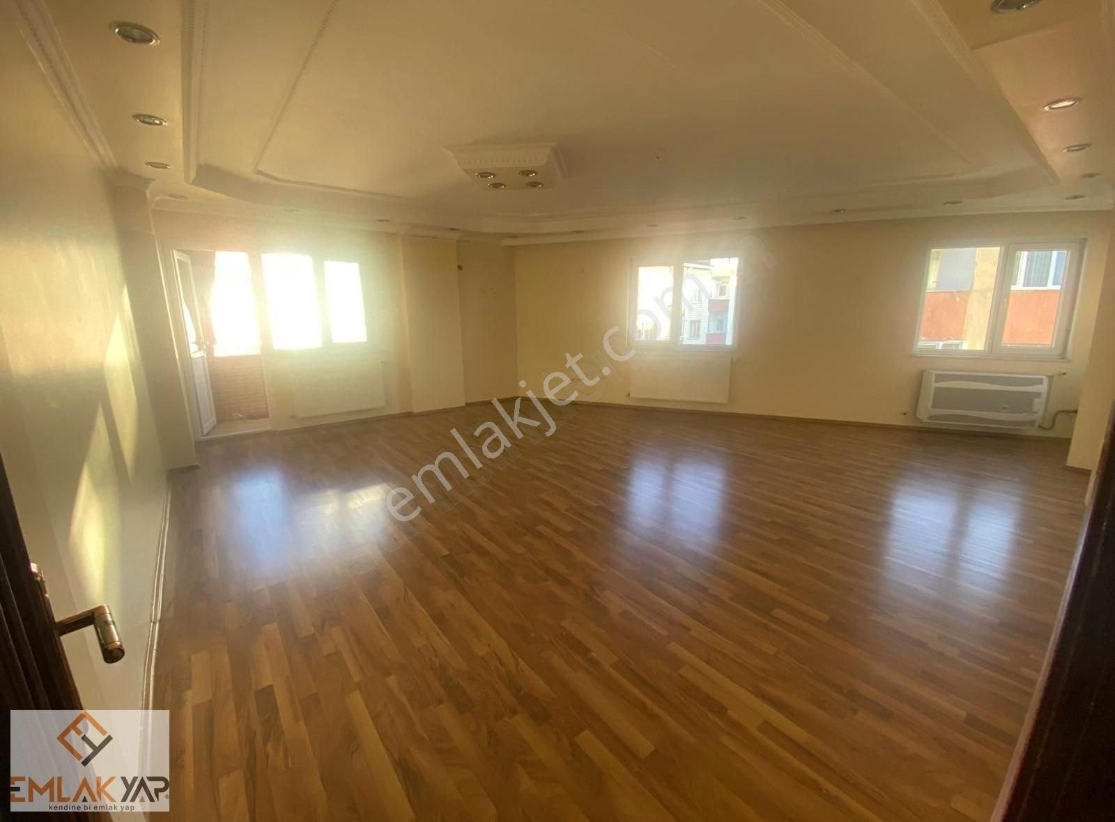 Kazım Karabekirde Emsalsiz 5+2 350 M2 Cadde Üzeri Satılık Dublex