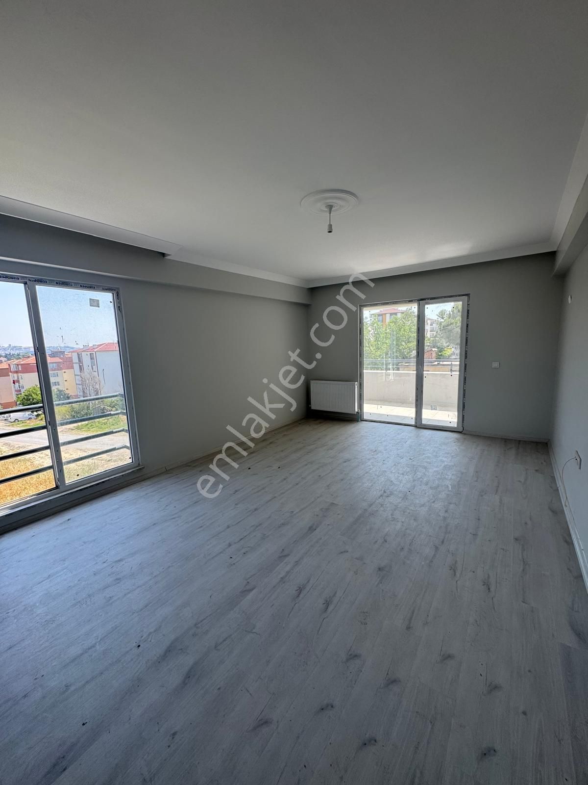 Tekirdağ Süleymanpaşa Altınova Mah. Geniş 2+1 Satılık Daire