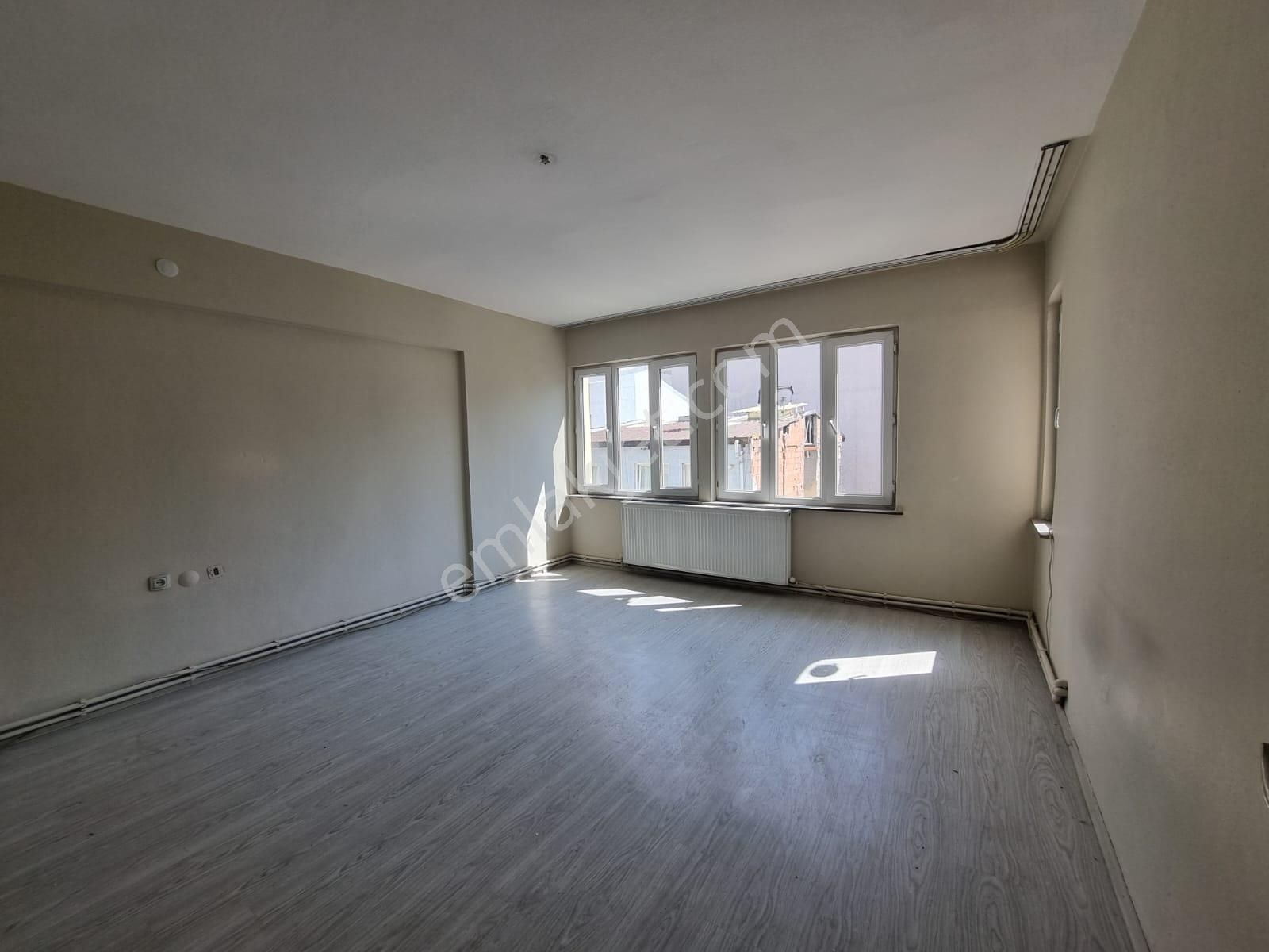 Morina Gayrimenkul Den Elmasbahçelerde Kiralık 3+1 Daire