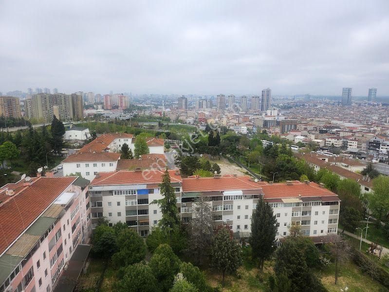 Küçükçekmece Atakent 1.etap Kutlutaş Bloklarında Arakat Satılık 2+1 95m2 Daire