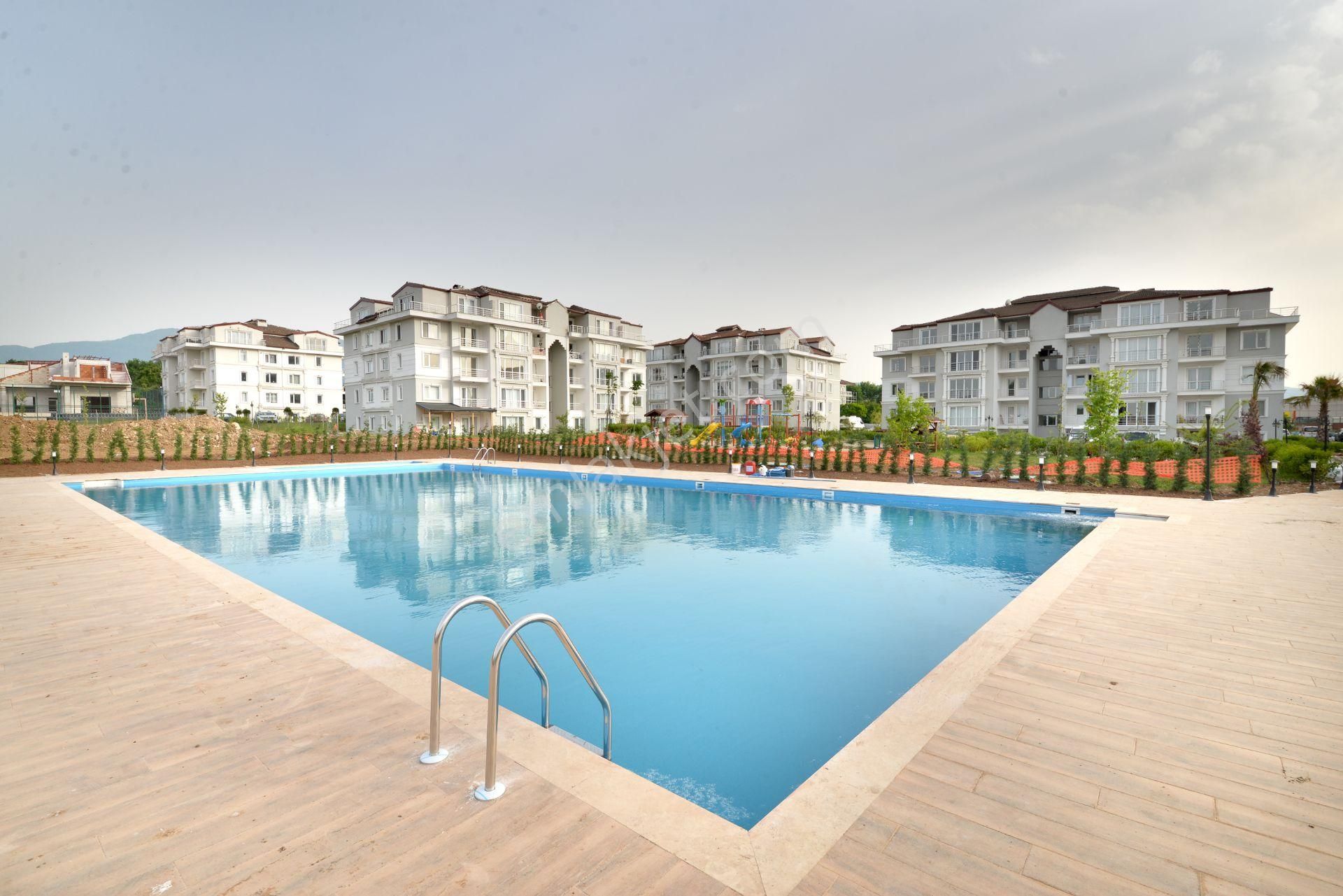 Kartepe Fsm Mah. Satılık Site İçi Havuzlu 2+1 Çatı Dubleks