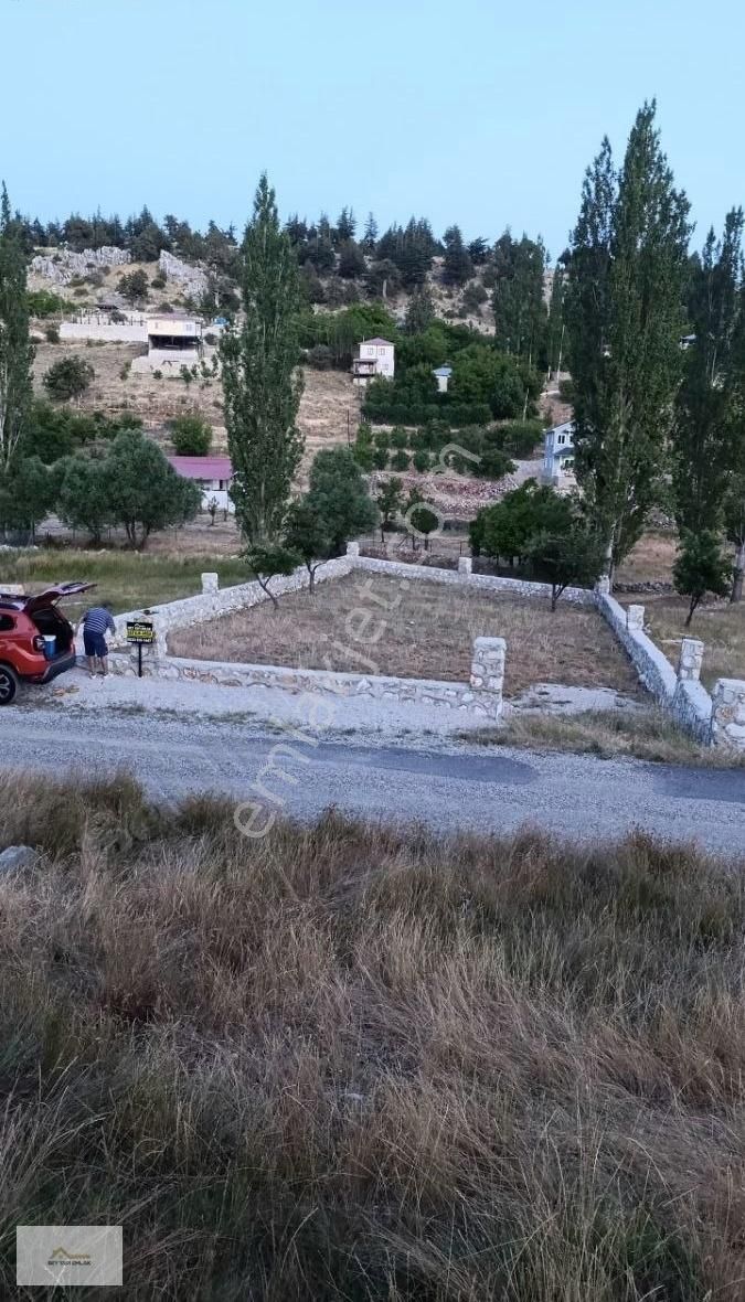 Huzur Ve Rahat Serin Bir Ortam Da Yaylada Bı Arsam Olsun İstiyor